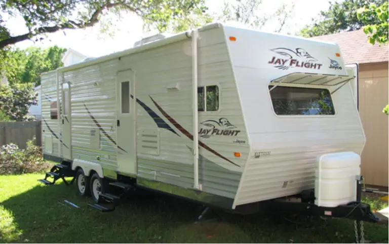 travel trailer with brakes