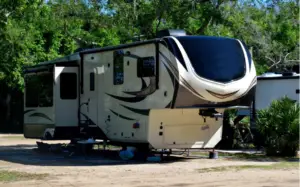 23 key things to know before buying a fifth wheel