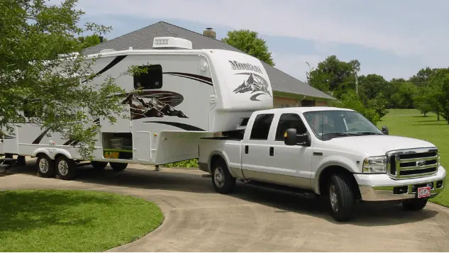 towing a fifth wheel