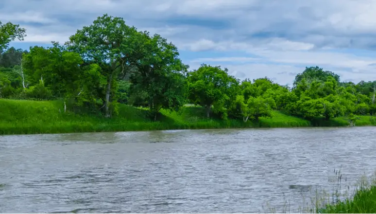 river near a rv boondocking site