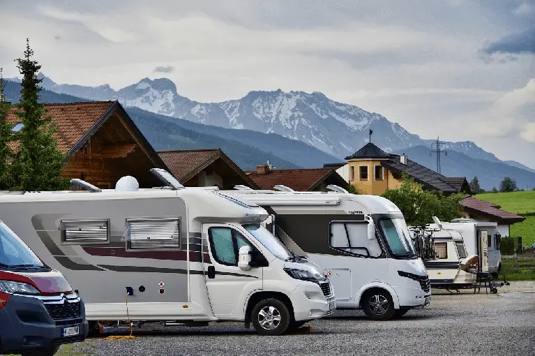 Top 12 Best Small Motorhomes Under 25 Feet Length