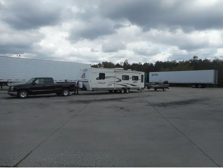 How To Tow a Boat Behind a Travel Trailer Camper Grid